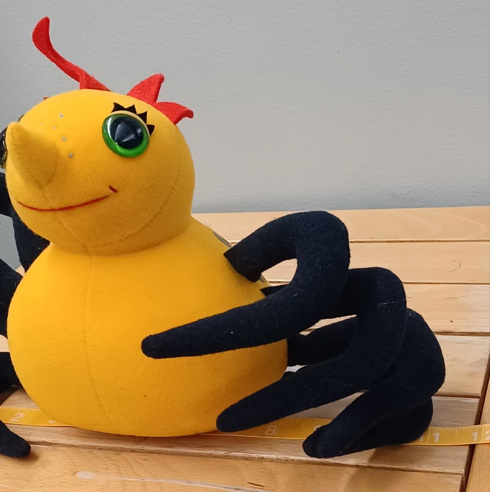 ✓Happiness Express Club 1996 Vintage Miss Spiders  beanie sitting plush - Picture 6 of 8